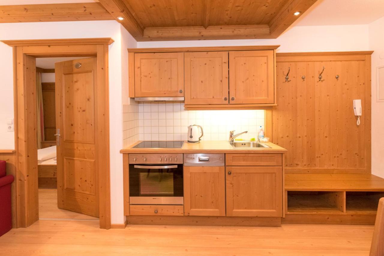 Das Gaestehaus Schneider Am Dorfplatz Alpbach Esterno foto