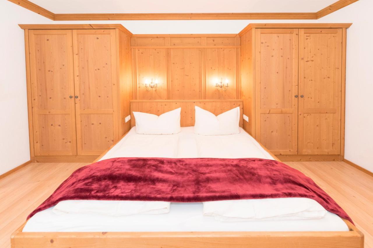 Das Gaestehaus Schneider Am Dorfplatz Alpbach Esterno foto